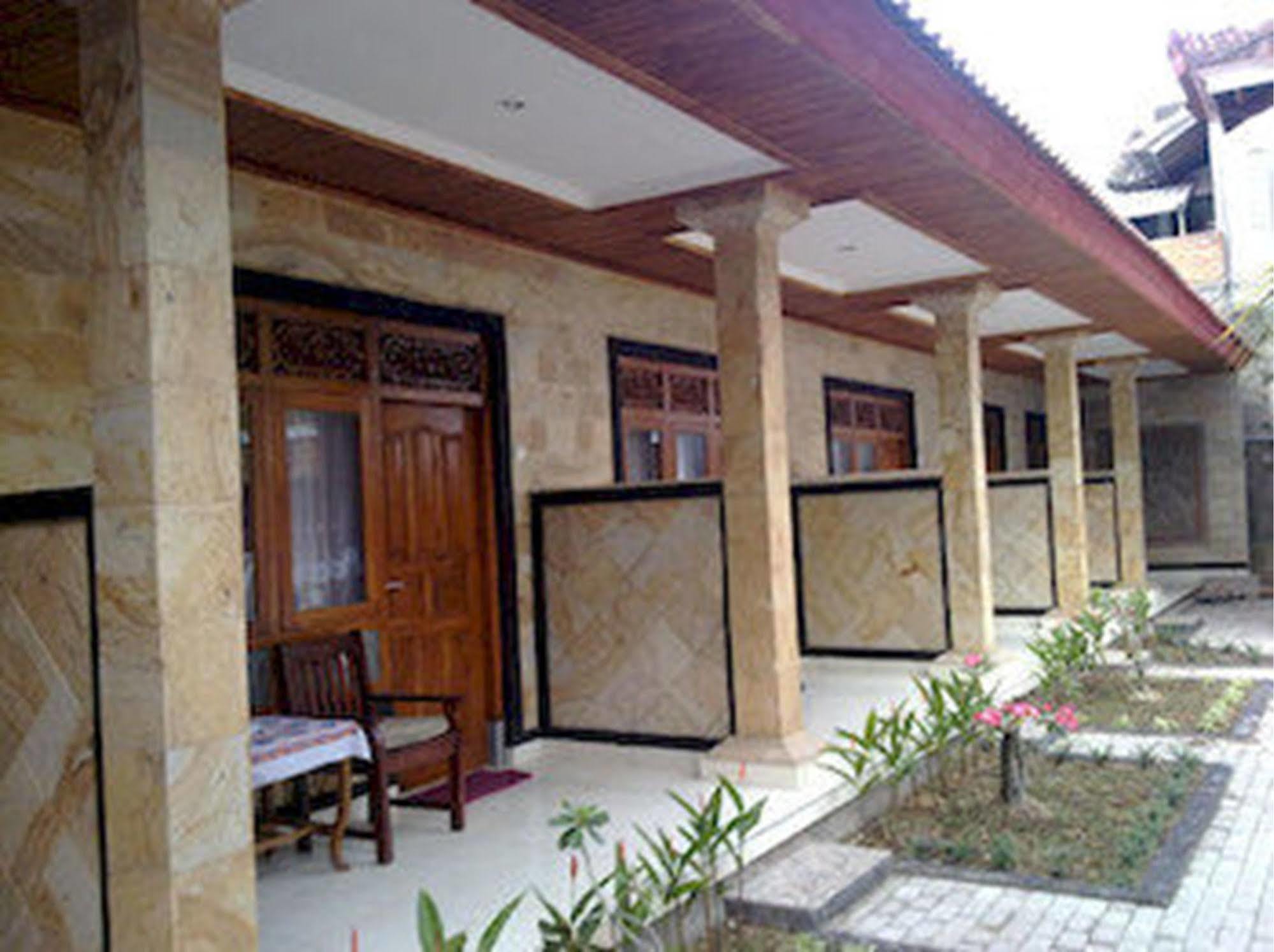 Mahendra Beach Inn Kuta Lombok Exteriér fotografie
