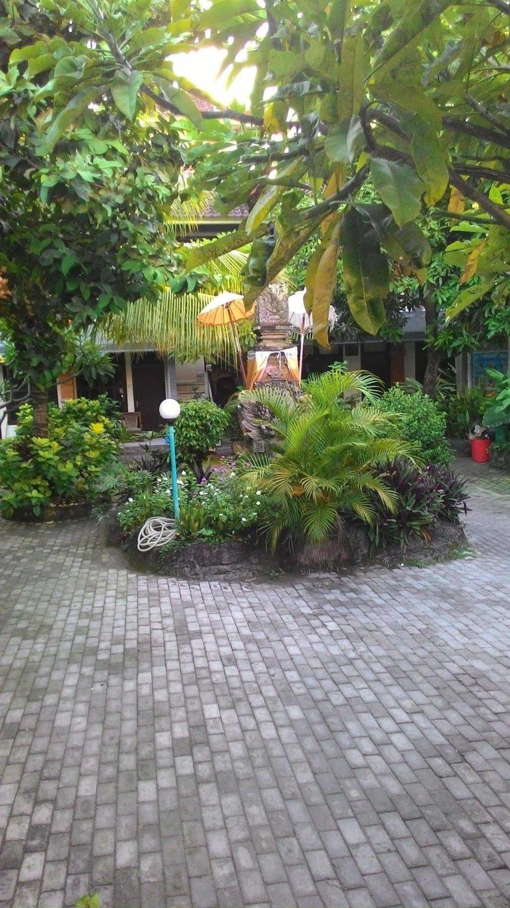 Mahendra Beach Inn Kuta Lombok Exteriér fotografie